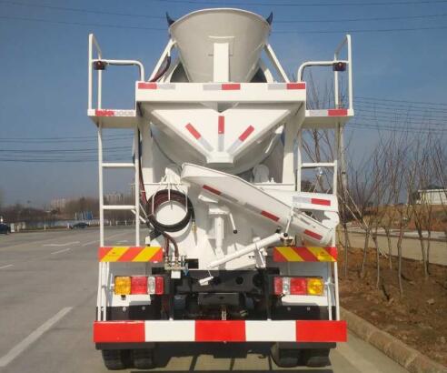 跃进牌混凝土搅拌运输车